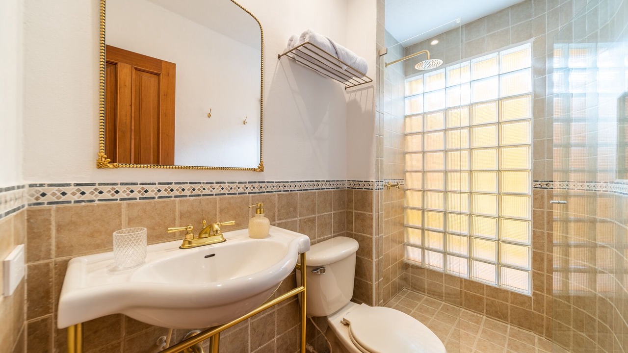 Photo of Bathroom in La Candelaria