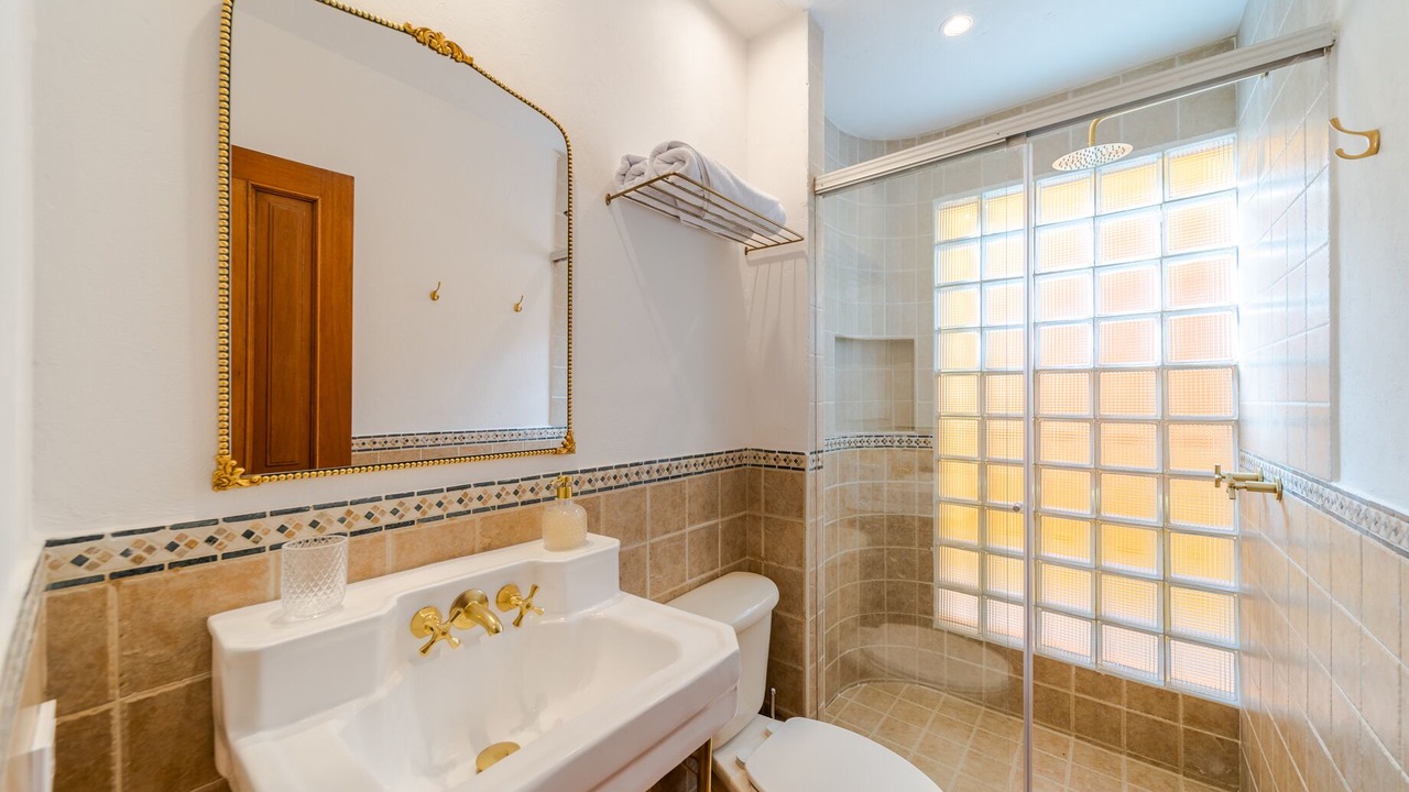 Photo of Bathroom in La Candelaria