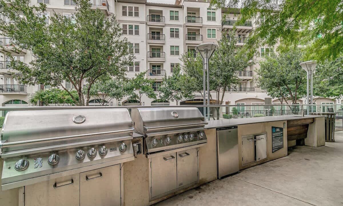 Photo of Outdoor in Uptown