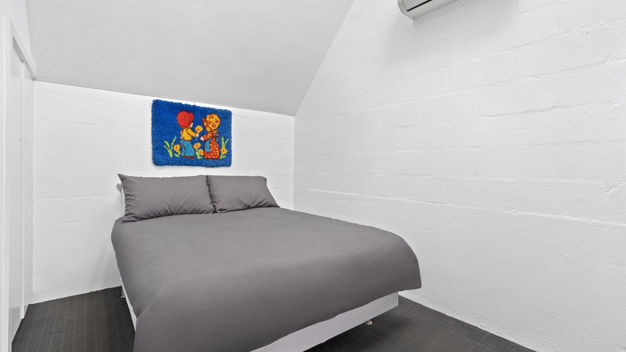 Photo of Bedroom in Parkville