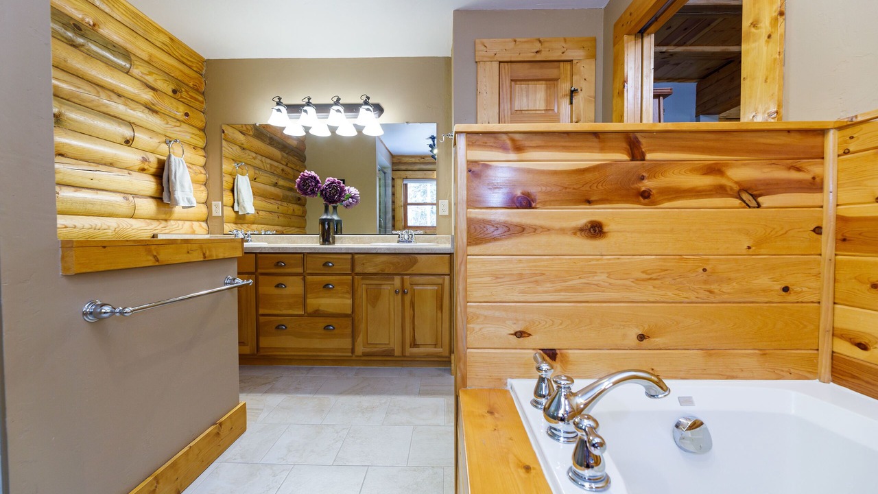Photo of Bathroom in Waupaca
