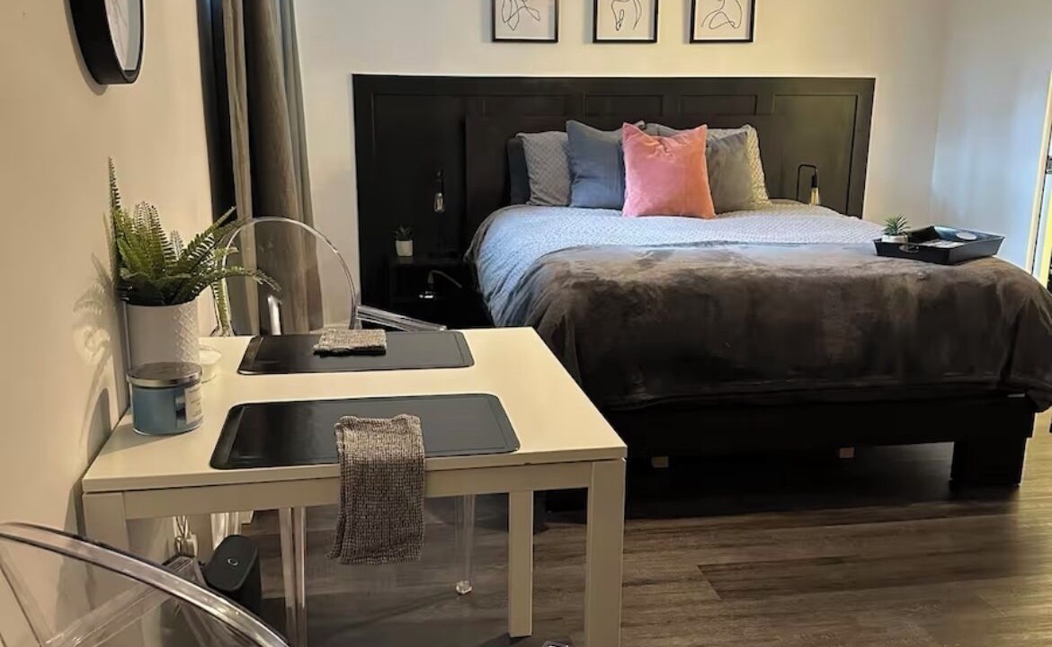 Photo of Bedroom in Longueuil