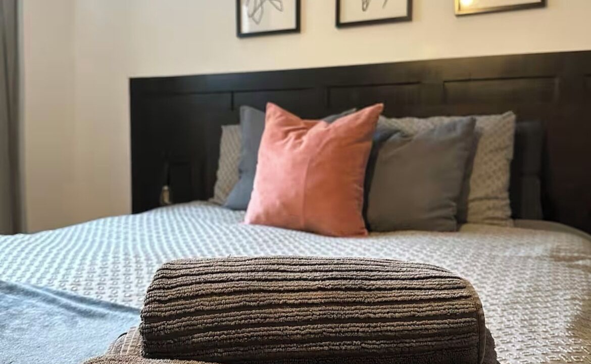Photo of Bedroom in Longueuil