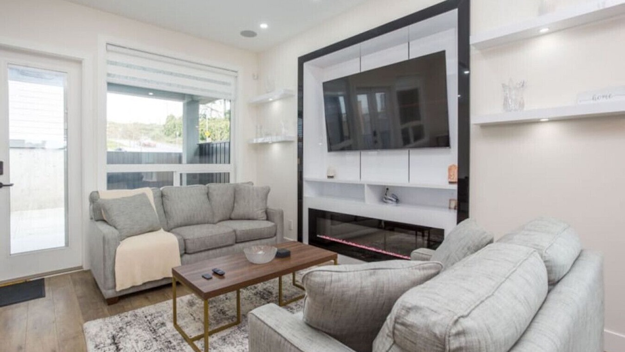 Photo of Livingroom in Newton