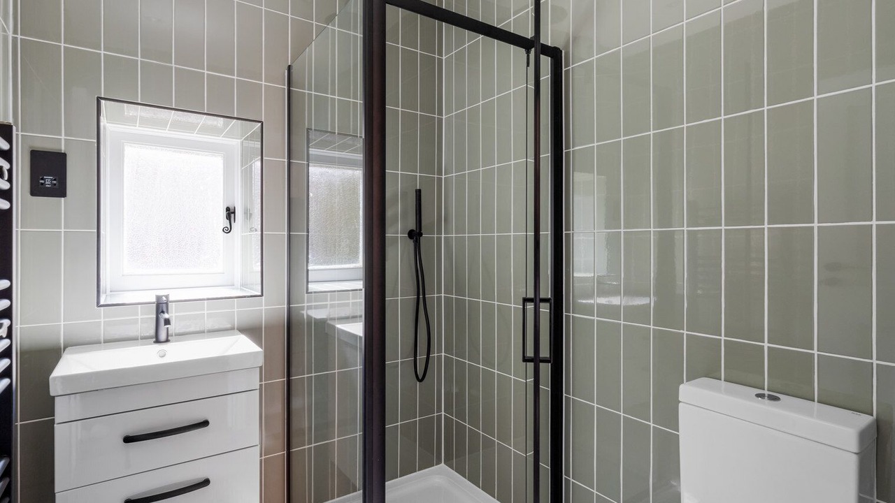 Photo of Bathroom in Wapping