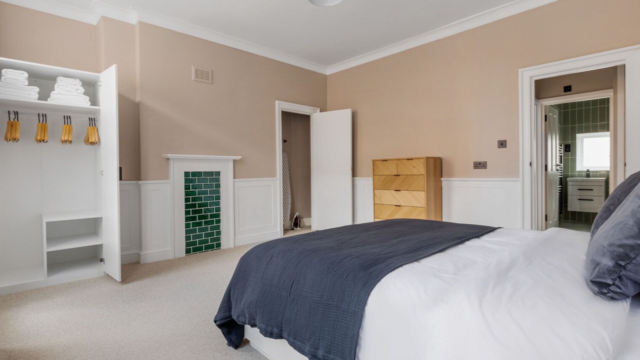 Photo of Bedroom in Wapping