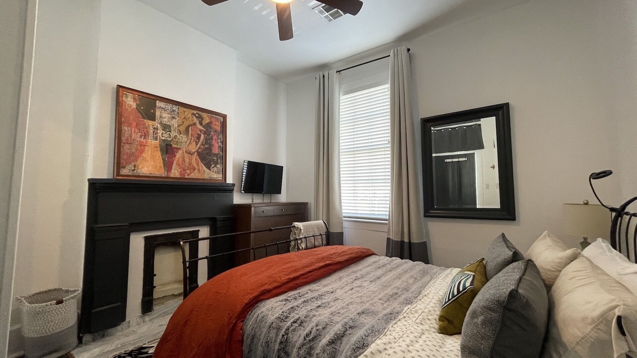 Photo of Bedroom in Lower Garden District