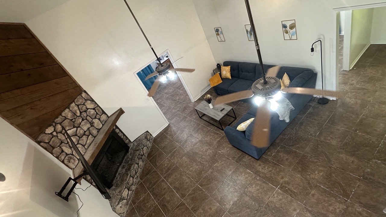 Photo of Livingroom in Sulphur