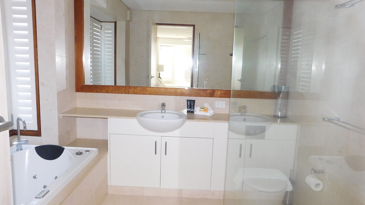 Photo of Bathroom in Clovelly