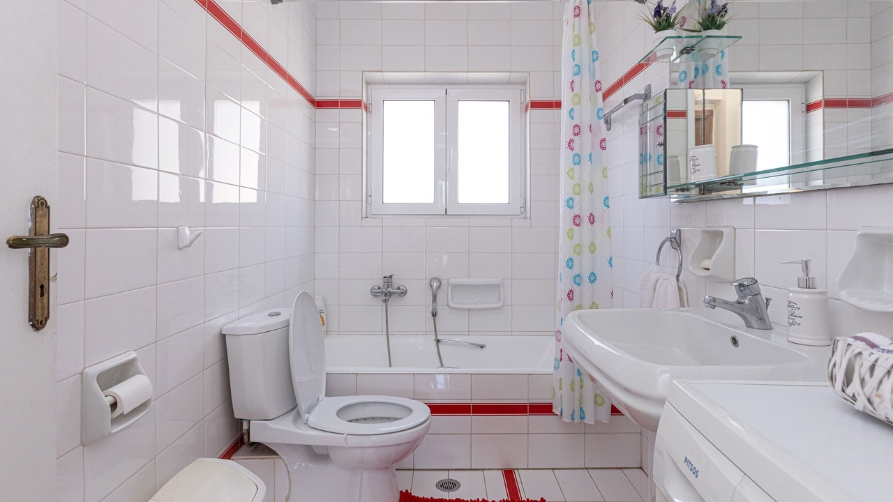 Photo of Bathroom in Varkiza