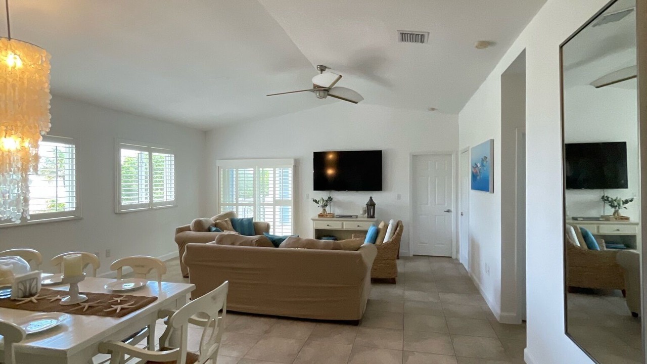 Photo of Livingroom in Alice Town
