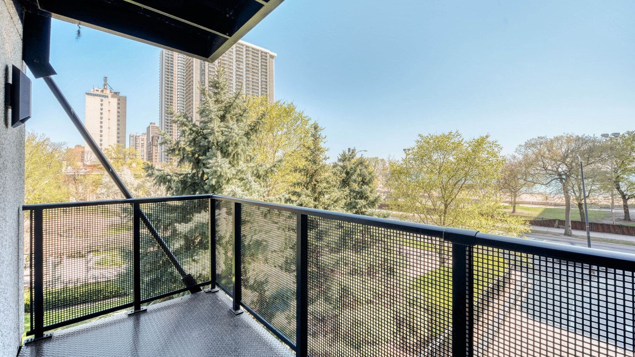 Photo of Outdoor in Edgewater Beach