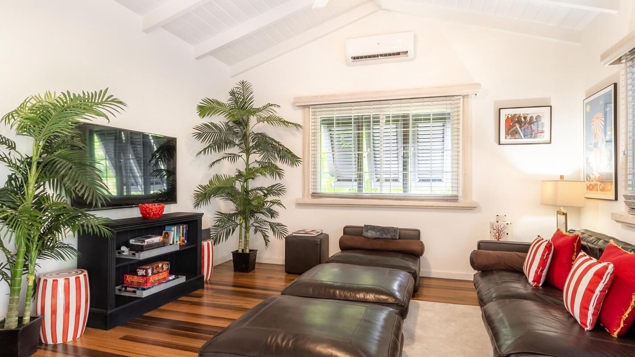 Photo of Livingroom in Halcyon Heights