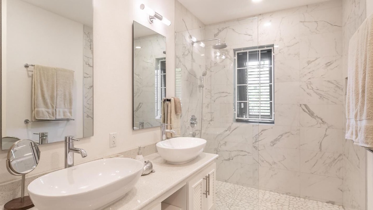 Photo of Bathroom in Halcyon Heights