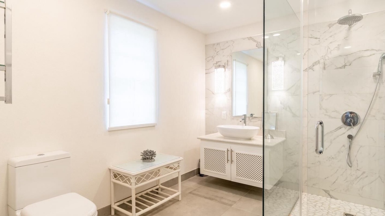 Photo of Bathroom in Halcyon Heights