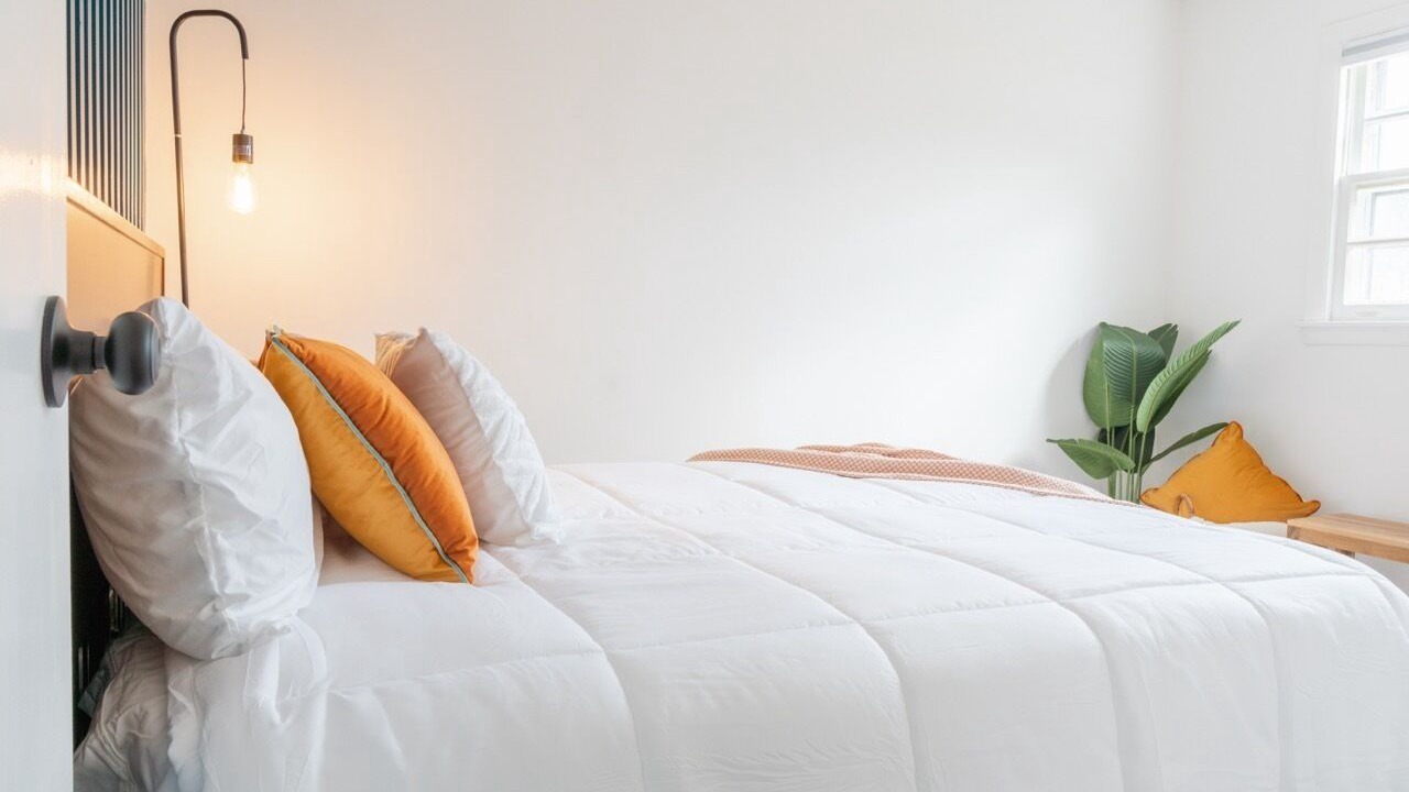 Photo of Bedroom in Lincoln Park