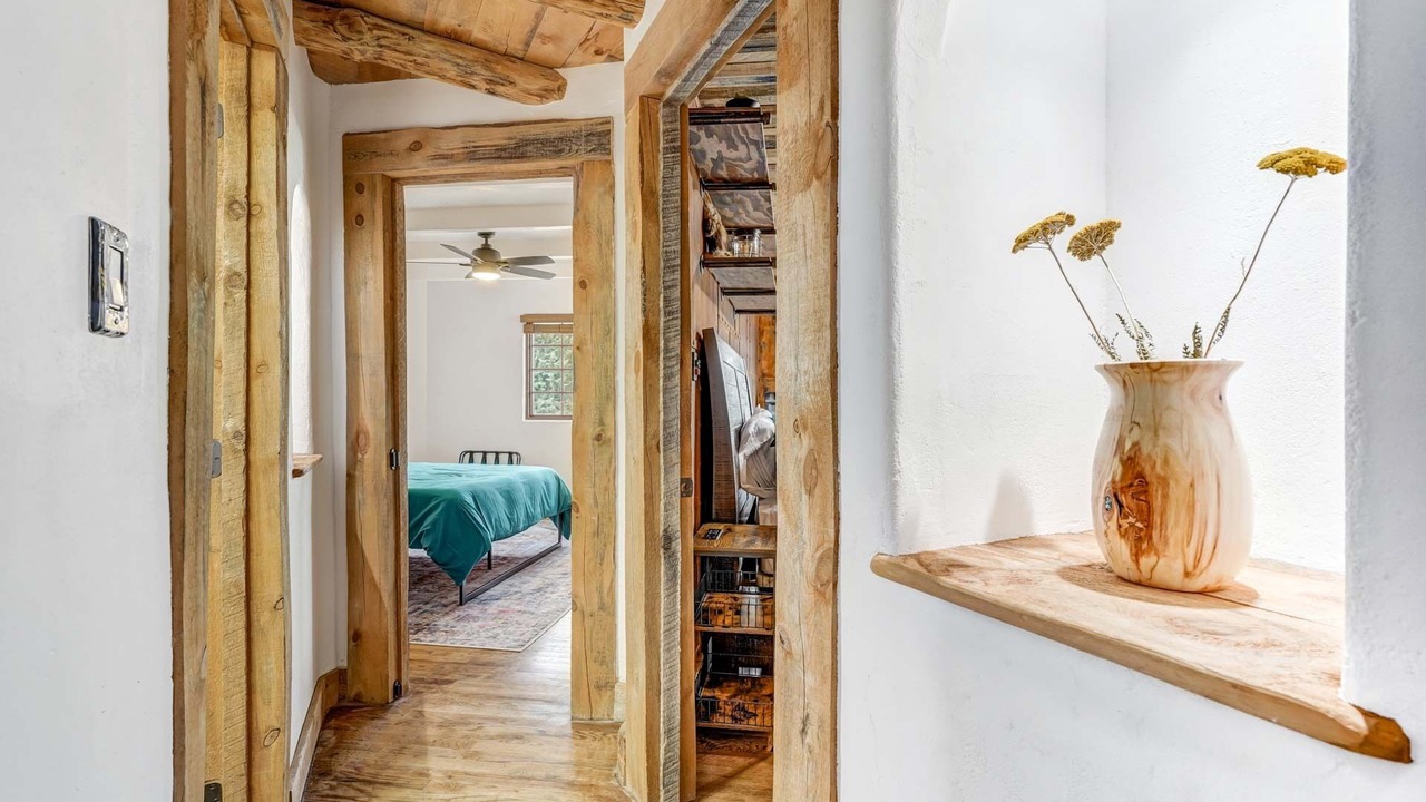 Photo of Bedroom in Pleasant Valley