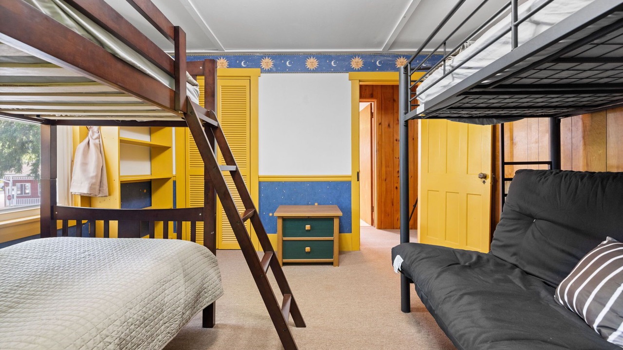 Photo of Bedroom in Mifflinburg