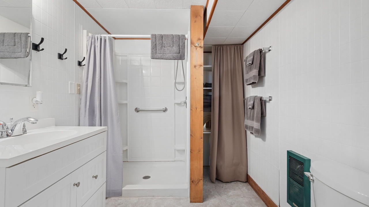 Photo of Bathroom in Mifflinburg
