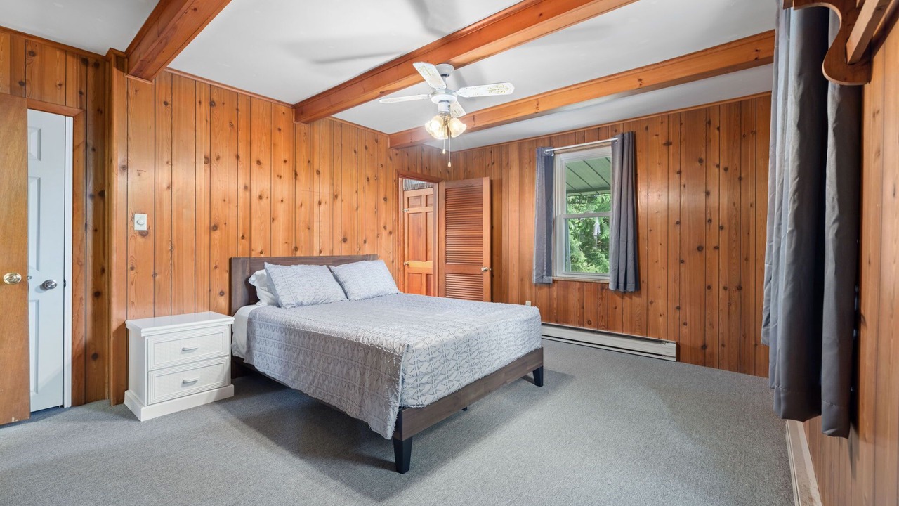 Photo of Bedroom in Mifflinburg