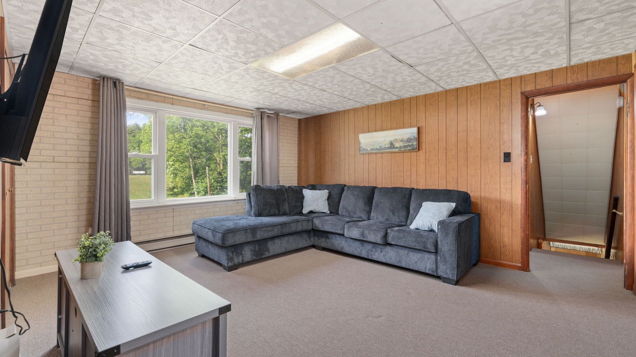 Photo of Livingroom in Mifflinburg