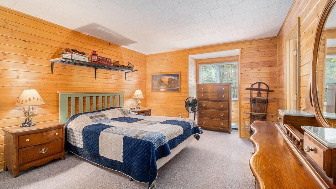 Photo of Bedroom in Manistee County