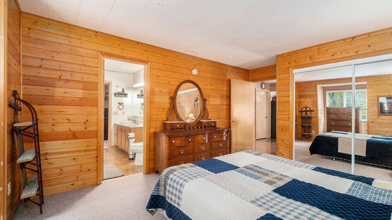 Photo of Bedroom in Manistee County