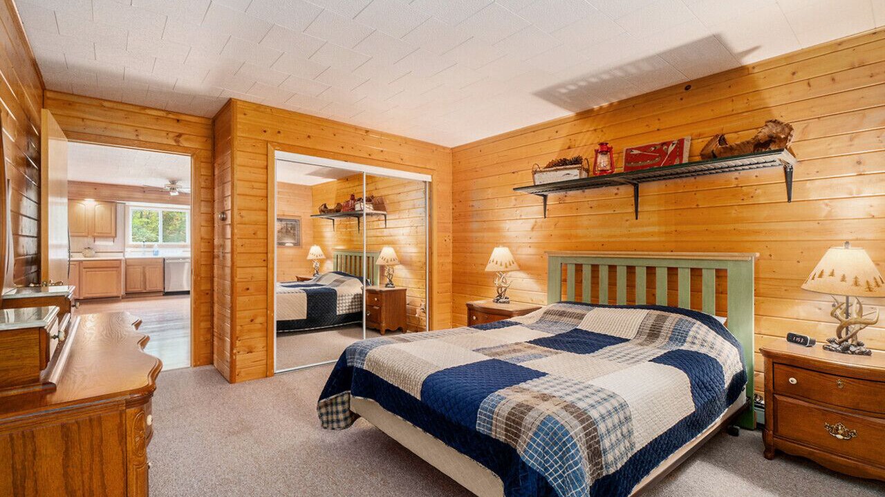 Photo of Bedroom in Manistee County
