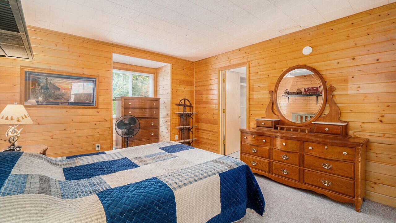 Photo of Bedroom in Manistee County