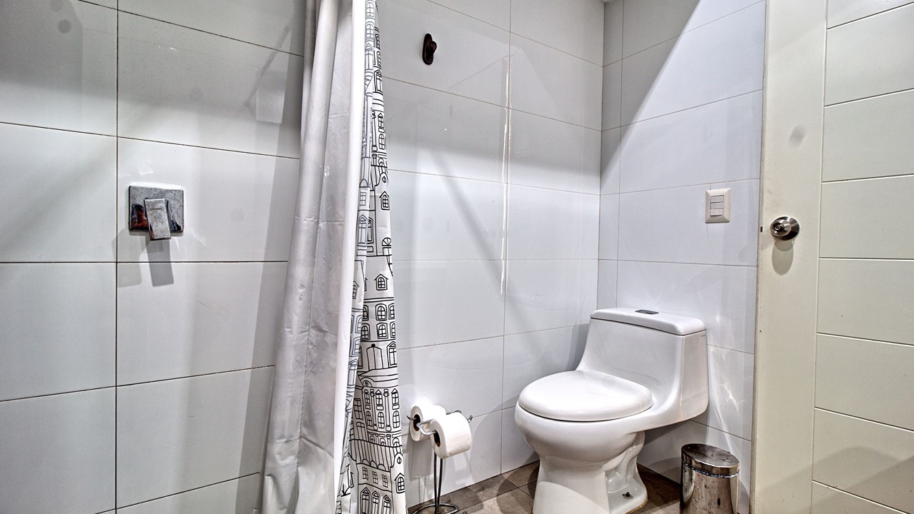 Photo of Bathroom in Leuro