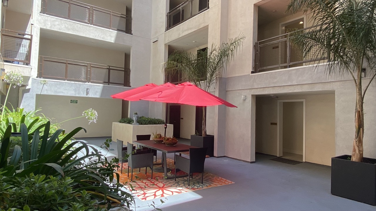Photo of Outdoor in Wilshire Center