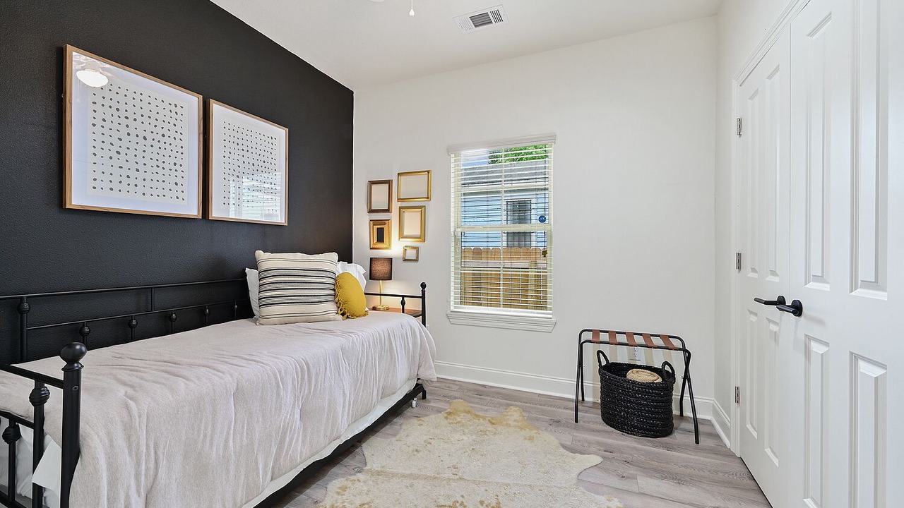 Photo of Bedroom in Highlands - Perkins