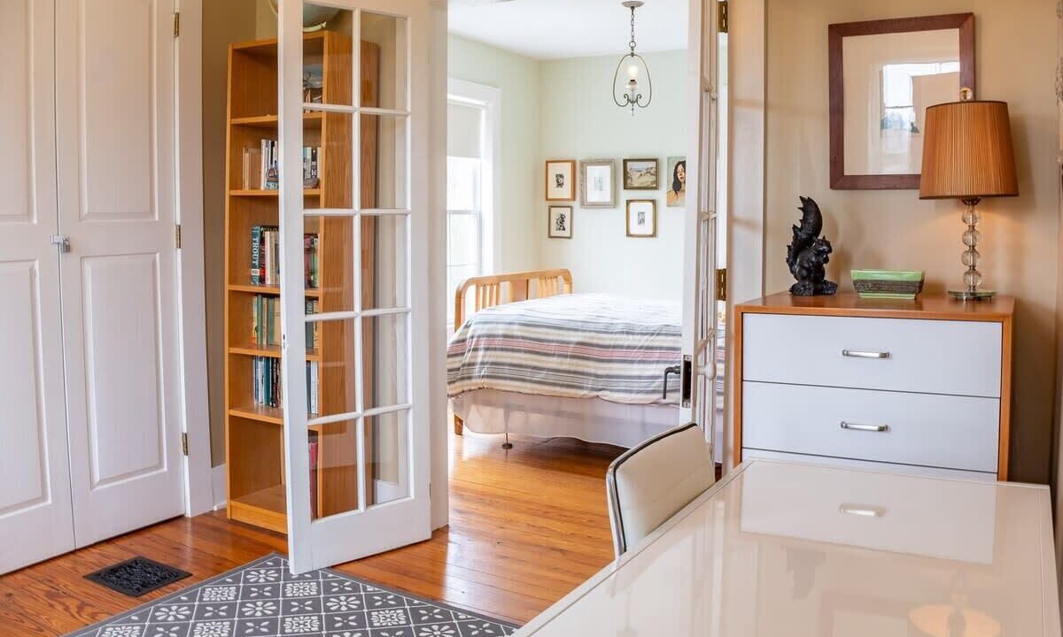 Photo of Bedroom in Town of Delaware