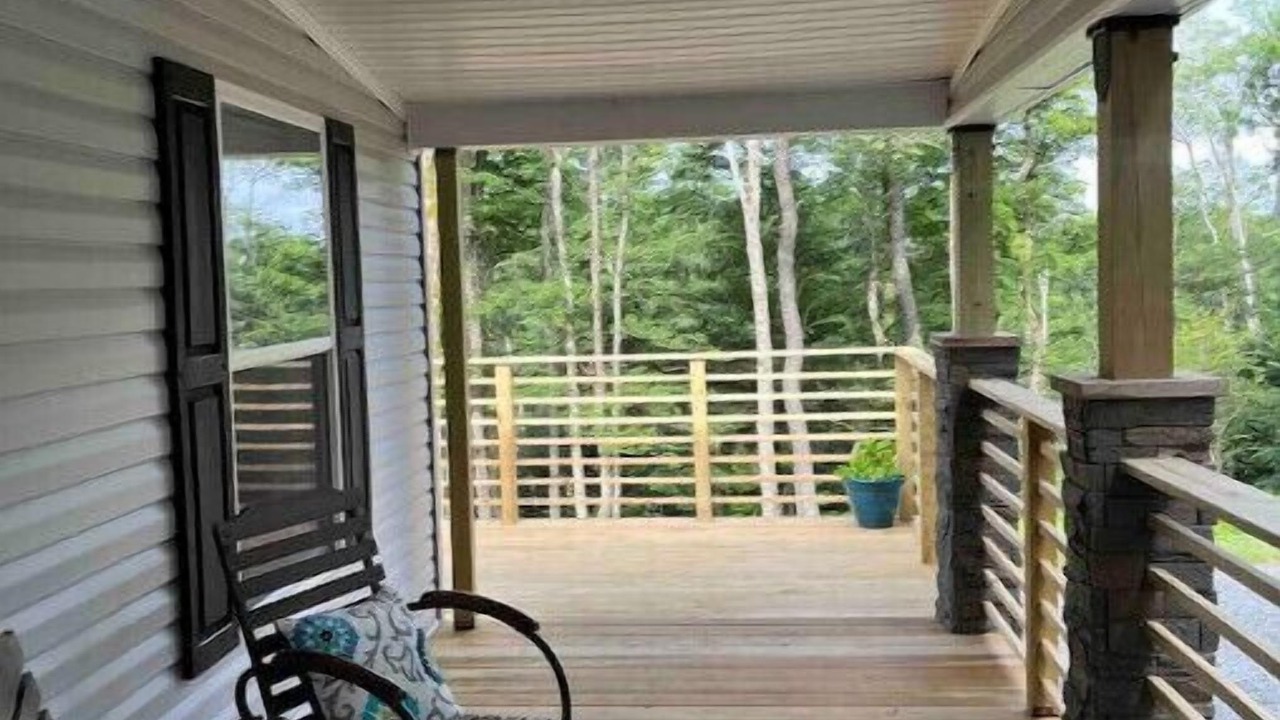 Photo of Patio Balcony in Parksville