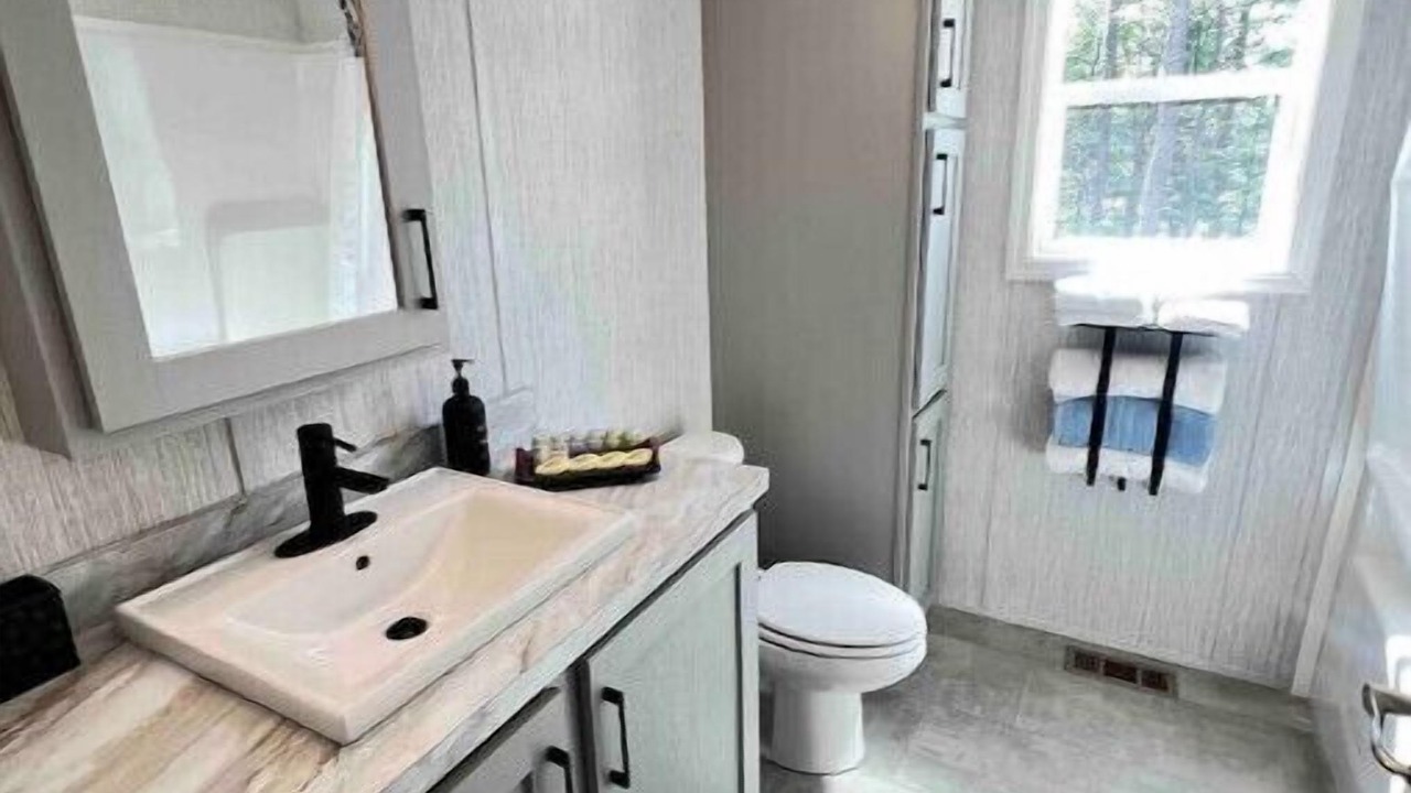 Photo of Bathroom in Parksville