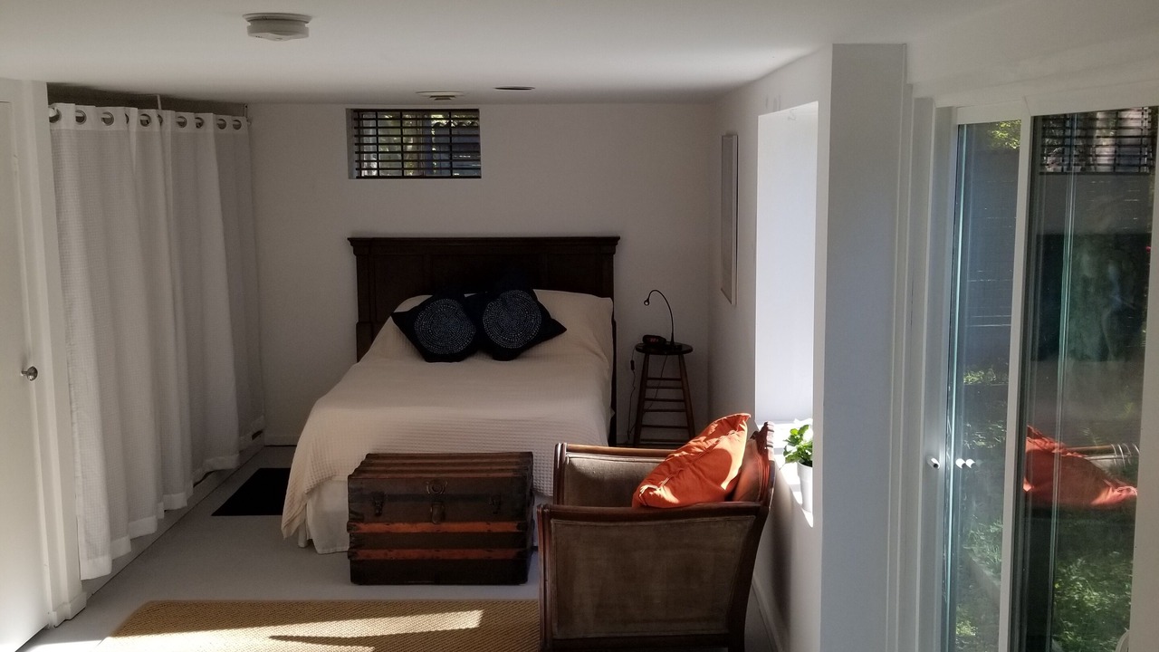 Photo of Bedroom in Clinton