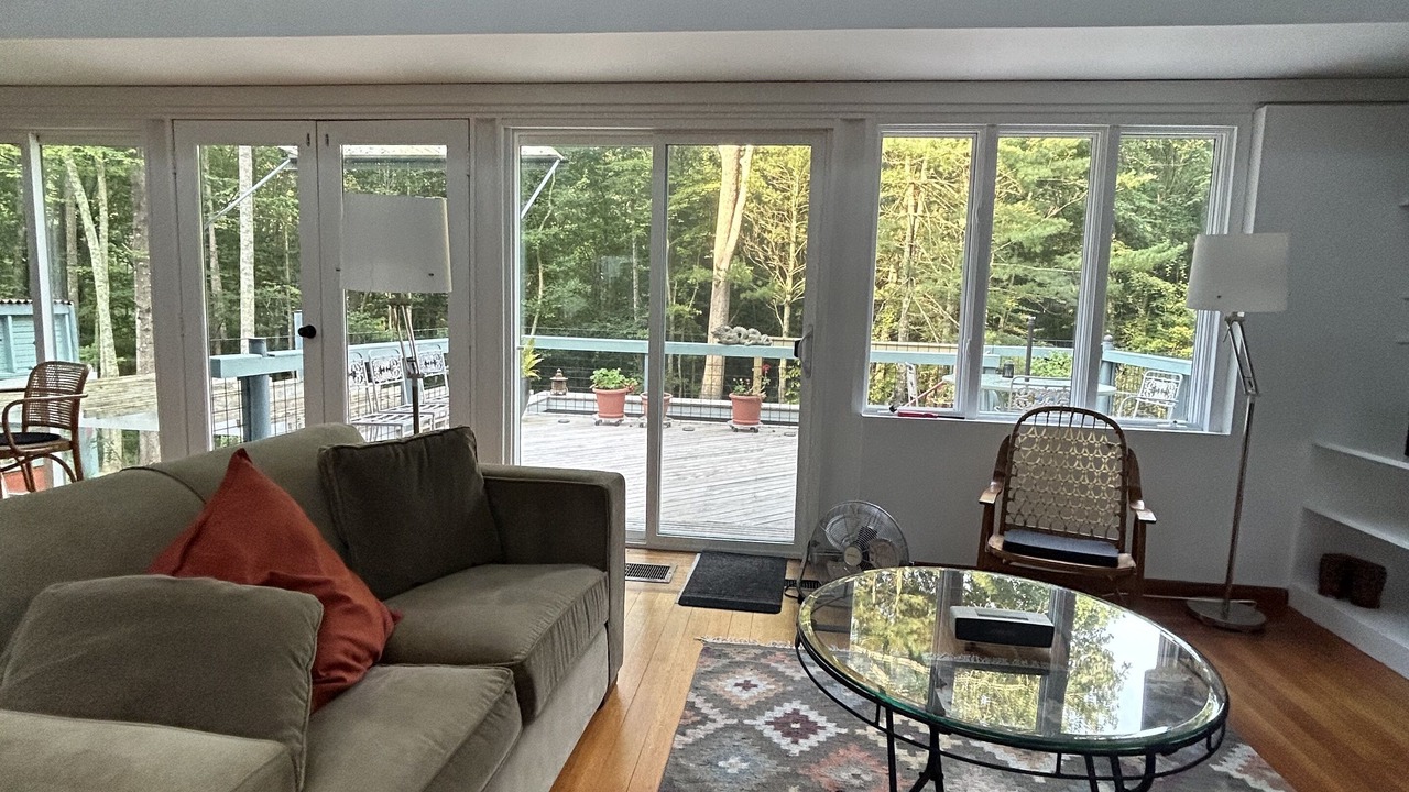 Photo of Livingroom in Clinton