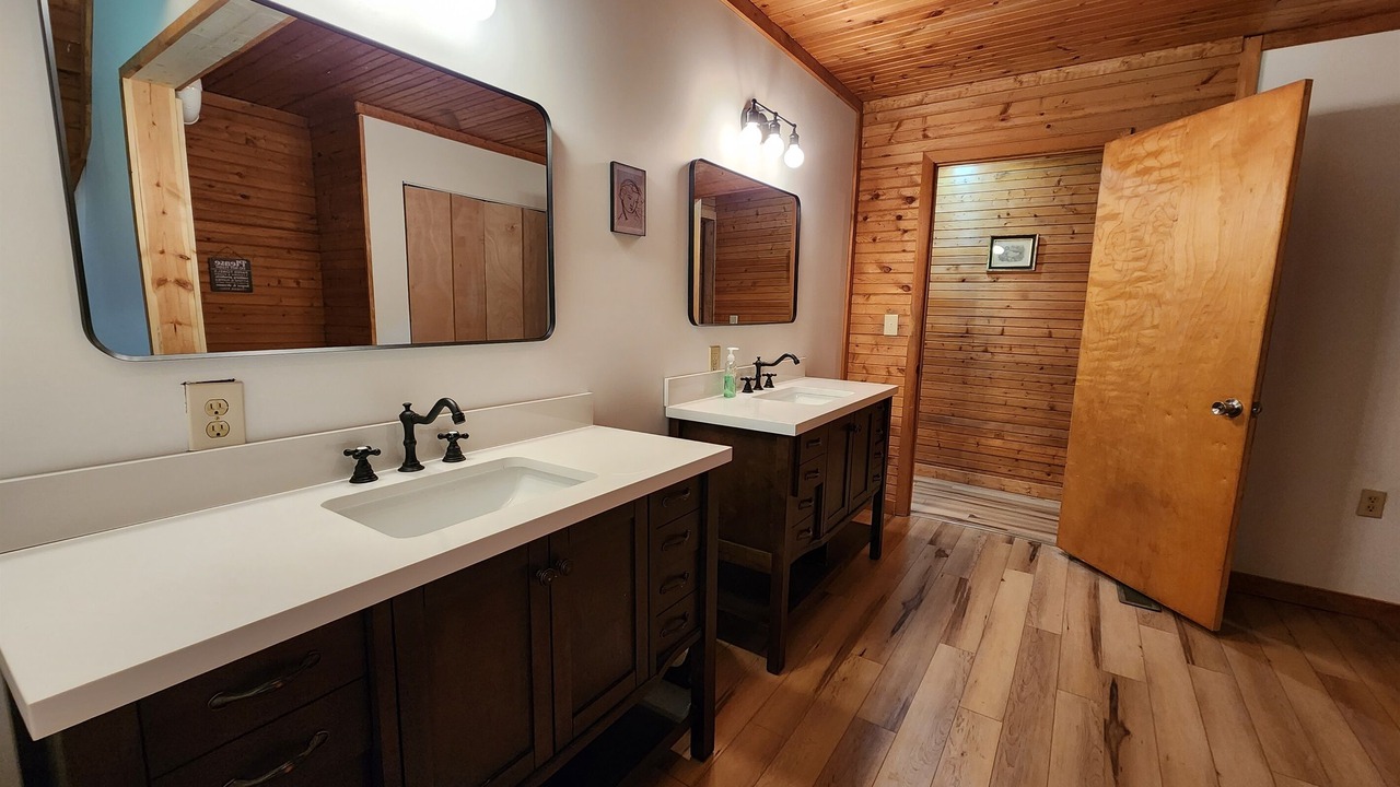 Photo of Bathroom in Smyrna