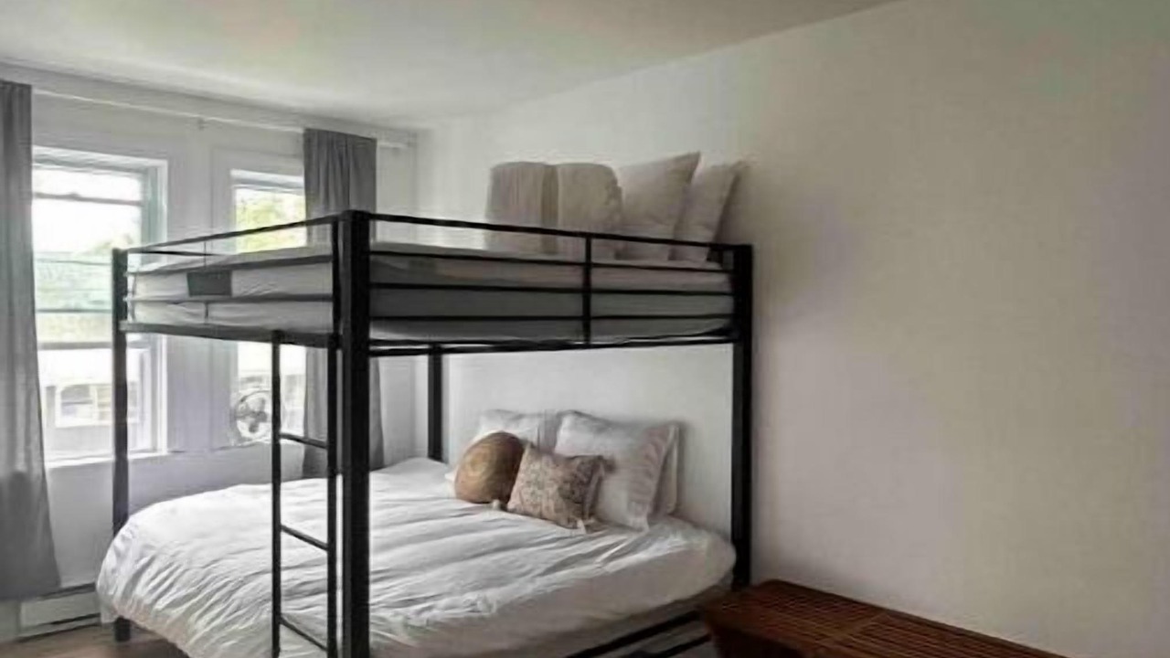Photo of Bedroom in Onekama