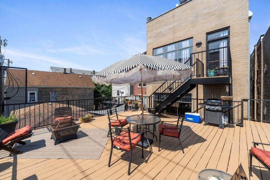 Photo of Outdoor in Heart of Chicago