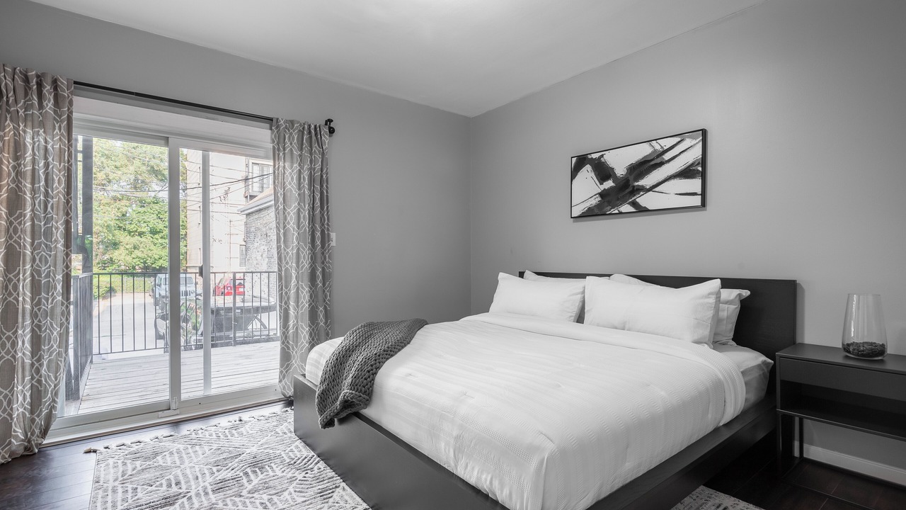 Photo of Bedroom in Pulaski Park
