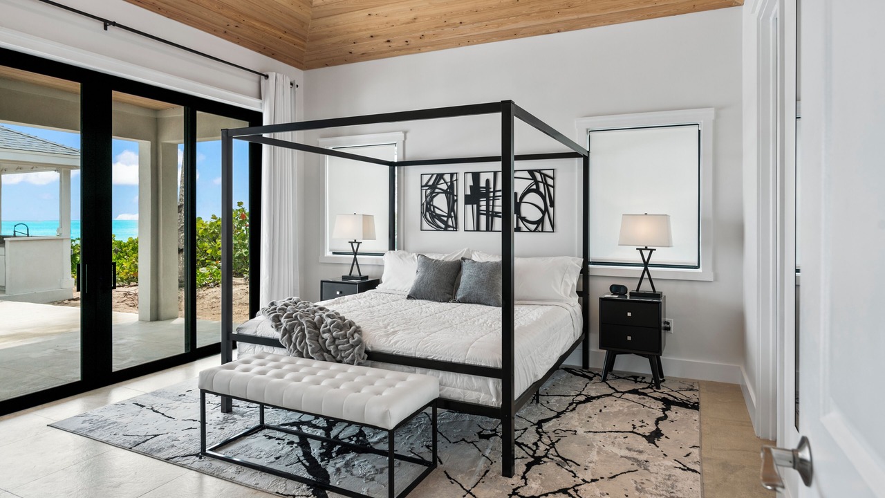 Photo of Bedroom in Tar Bay