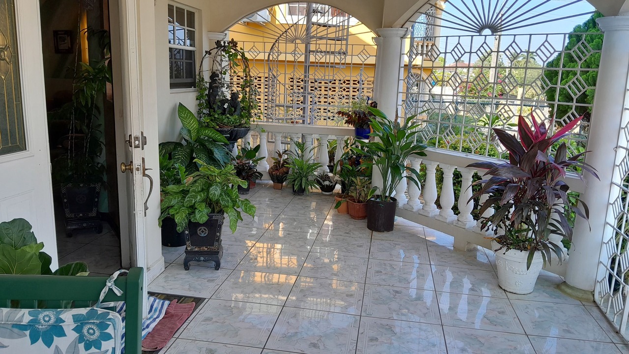 Photo of Patio Balcony in West Gate Hills