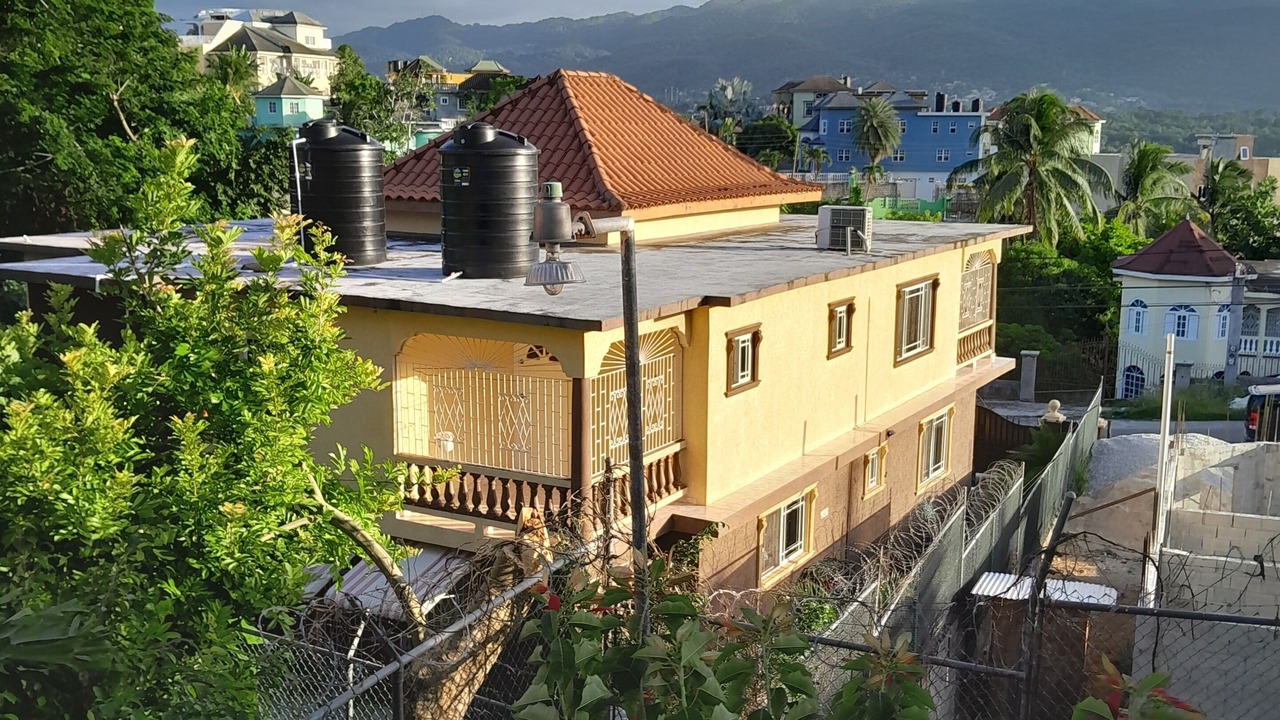 Photo of Patio Balcony in West Gate Hills