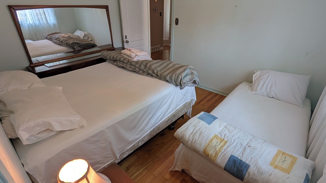 Photo of Bedroom in Longueuil