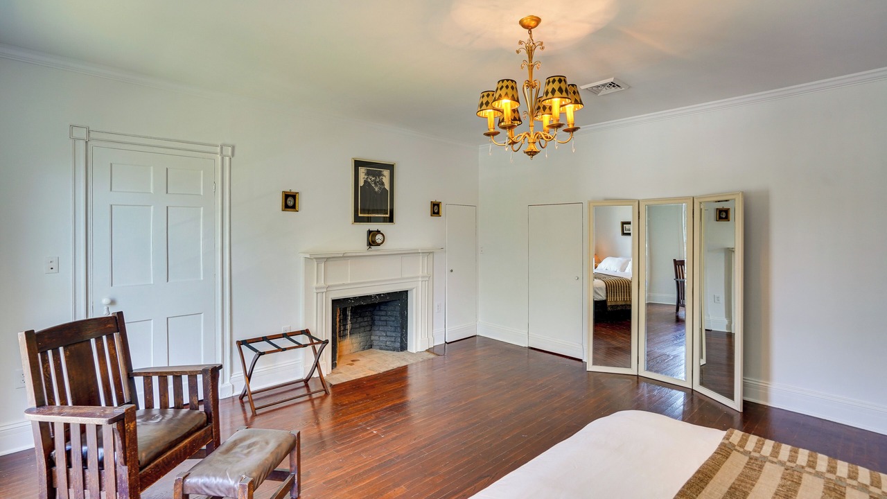 Photo of Bedroom in Coxsackie