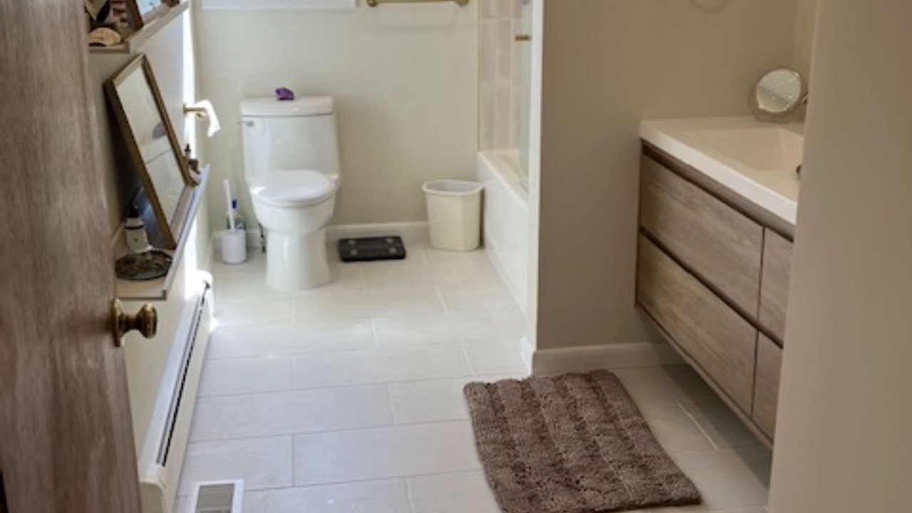 Photo of Bathroom in East Marion