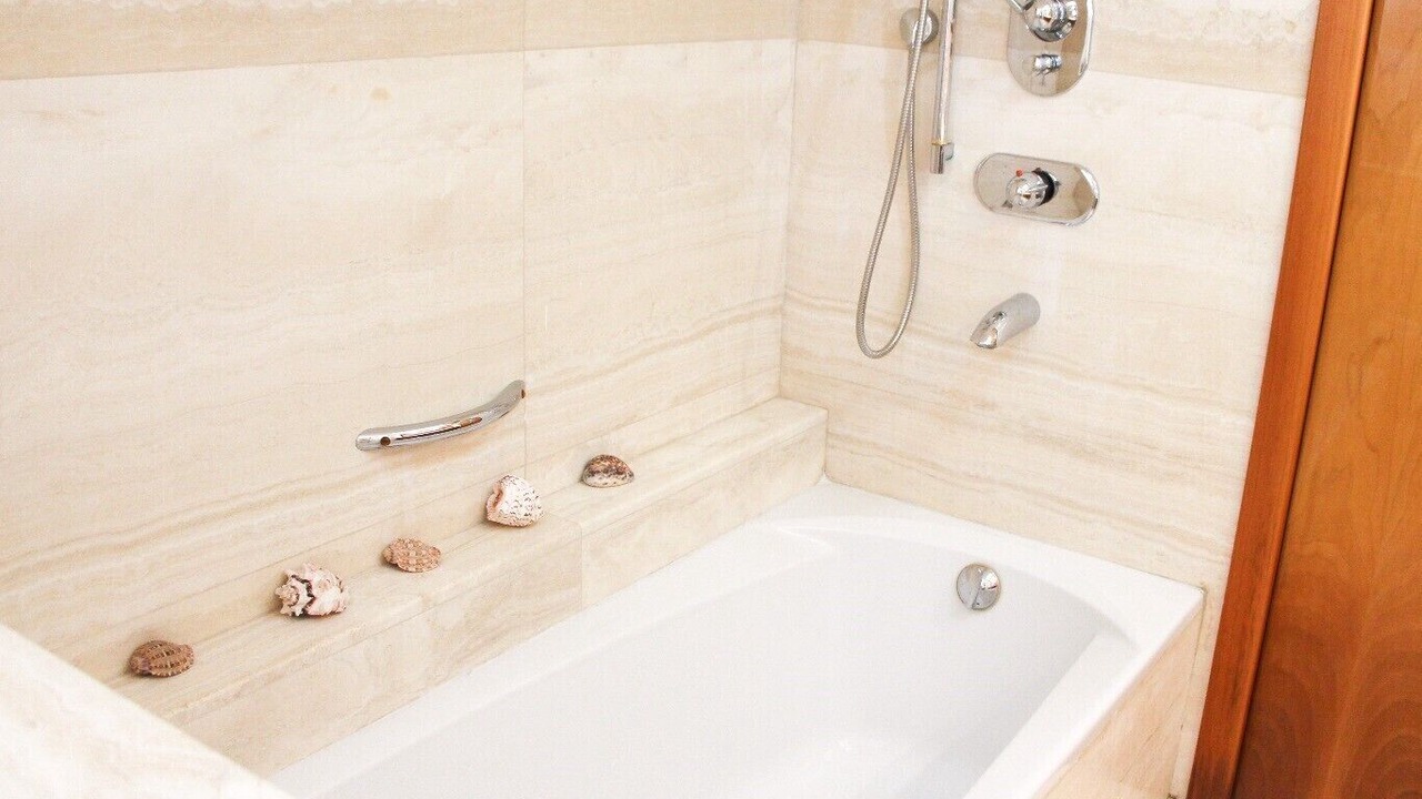 Photo of Bathroom in Rishon LeTsiyon