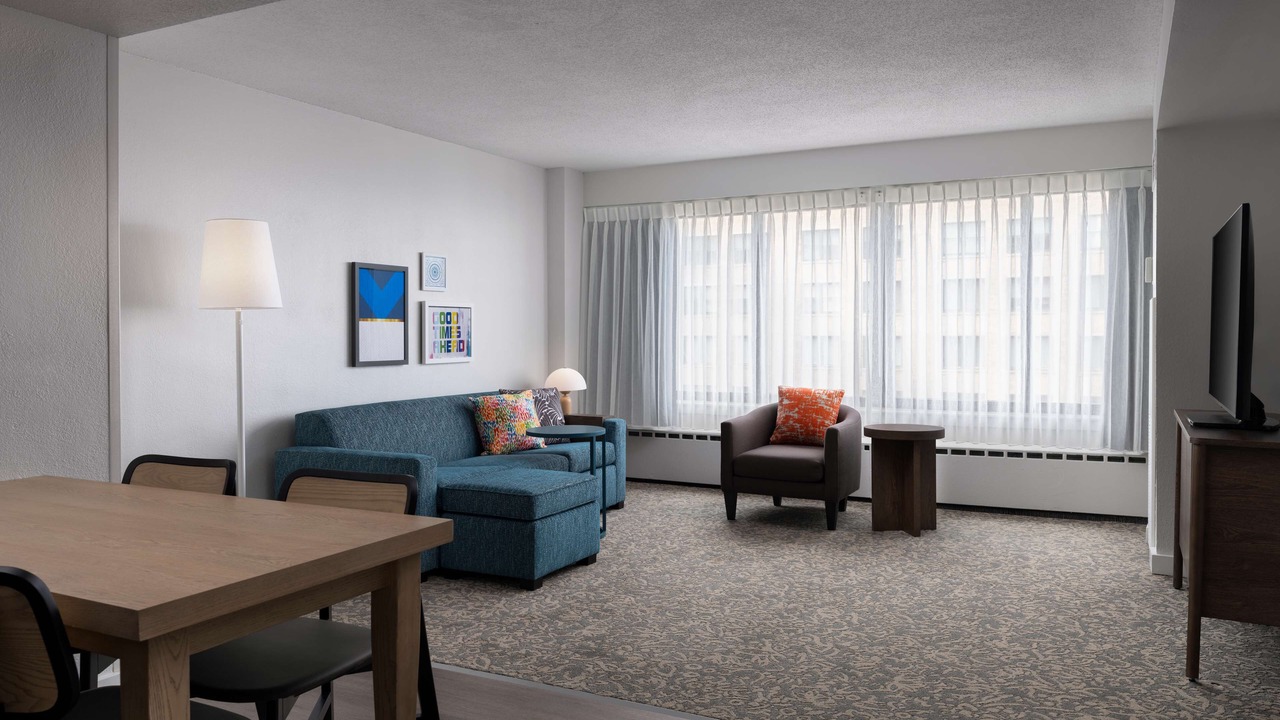 Photo of Livingroom in Streeterville
