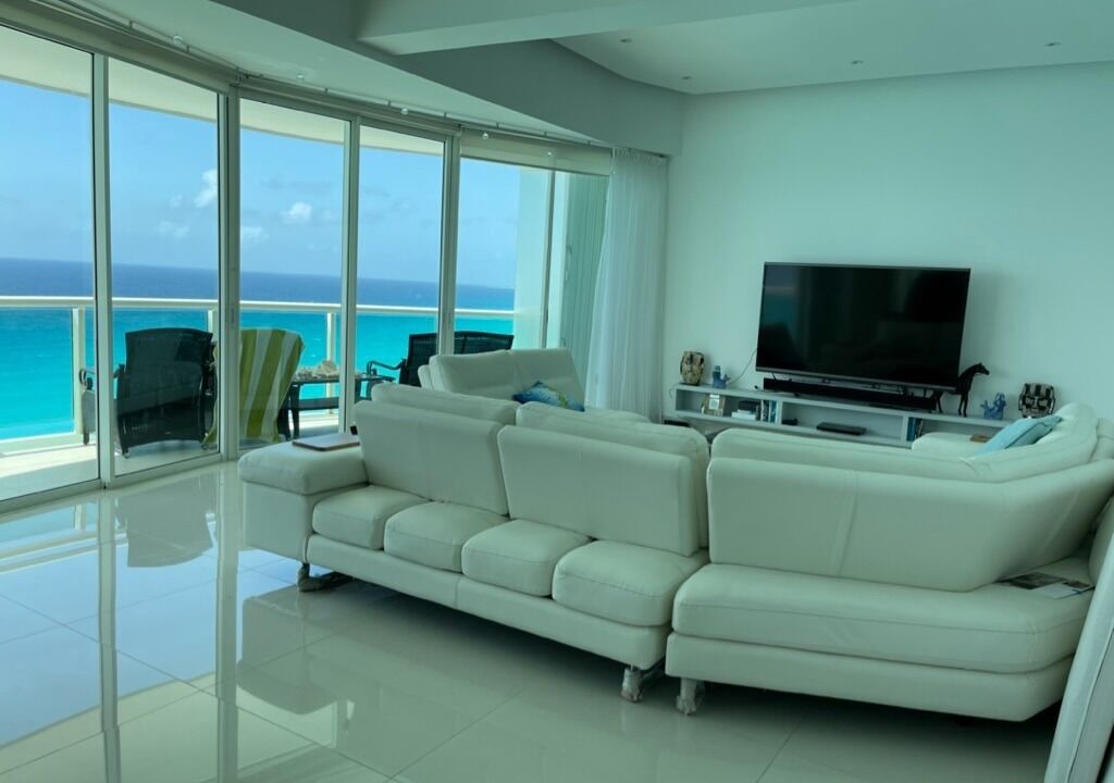 Photo of Livingroom in Punta Cancun